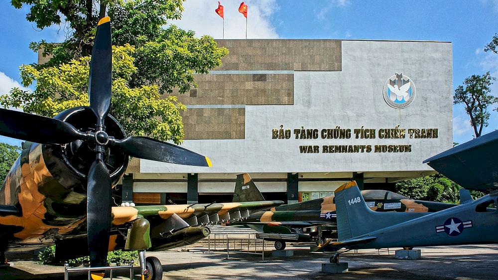It’s a powerful and educational experience that provides a deeper understanding of Vietnam’s past (Source: Internet)